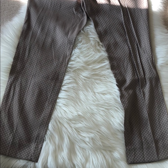 Banana Republic Hampton Fit Beige Slacks - Picture 3 of 4